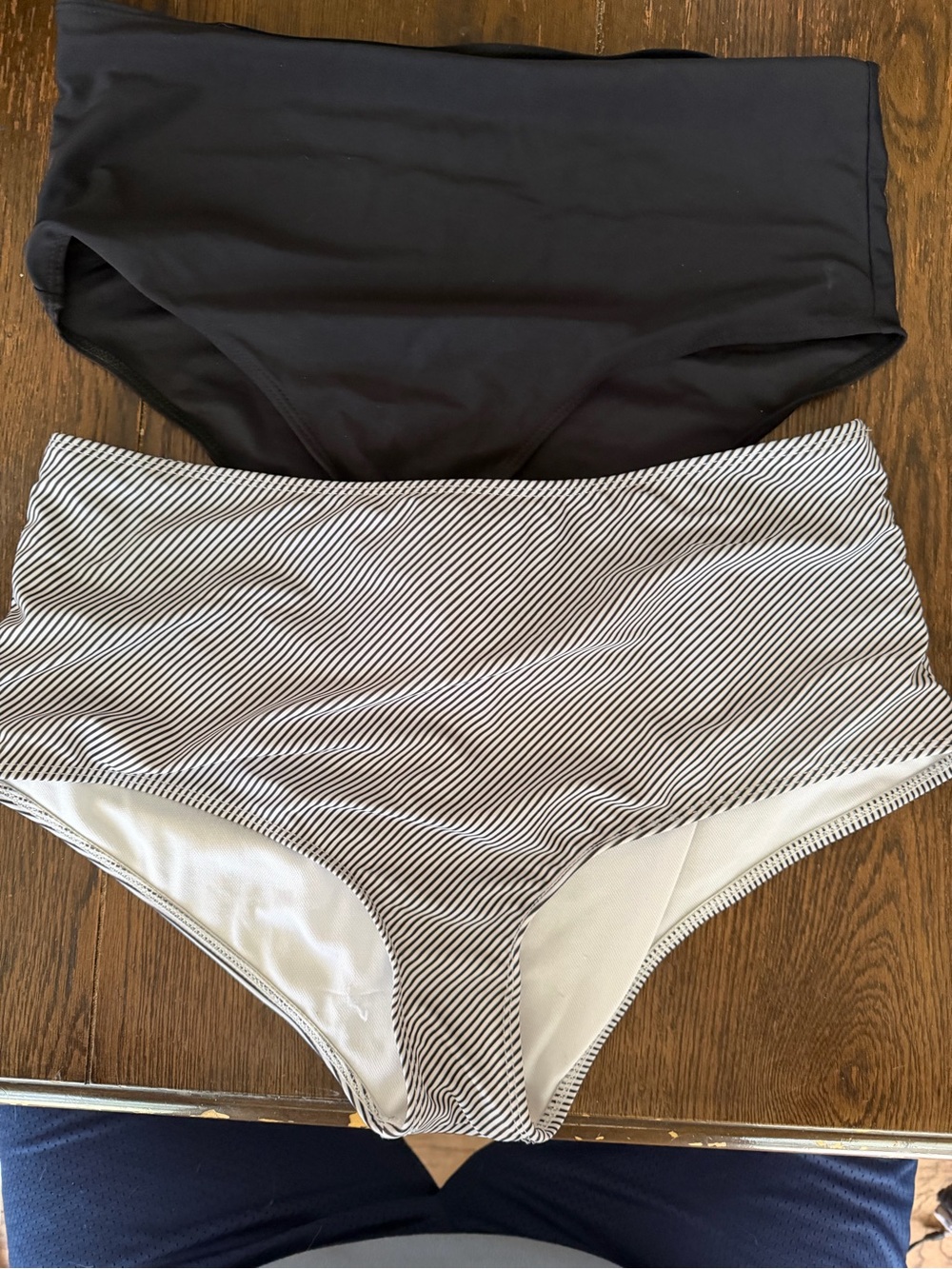 Source Unknown Women's Black & White Striped High-Waist Swim Briefs